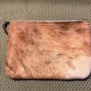 Elegant Tan Fur Men's Toiletry Bag